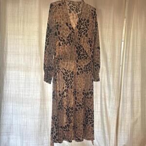 Richard Allen x H&M Brown and Black and Cream colour Dress with Bishop Sleeves